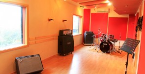 Estudio Afro – Salas de Ensayo – 4BIG